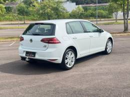 VOLKSWAGEN - GOLF - 2014/2015 - Branca - R$ 83.500,00