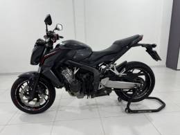 HONDA - CB 650 - 2015/2015 - Preta - R$ 39.900,00