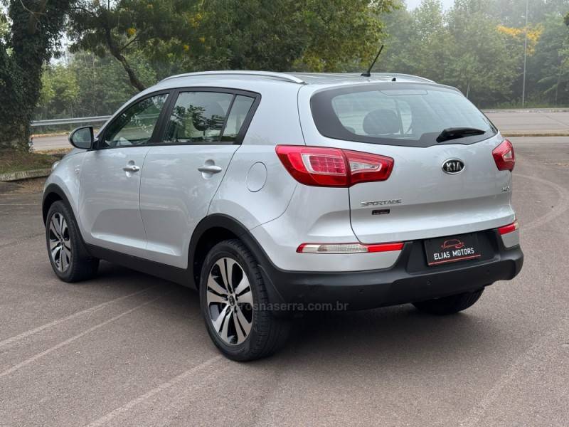 KIA MOTORS - SPORTAGE - 2012/2013 - Prata - R$ 72.000,00
