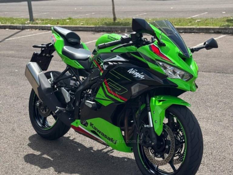 KAWASAKI - NINJA ZX-4R - 2023/2024 - Verde - R$ 55.000,00