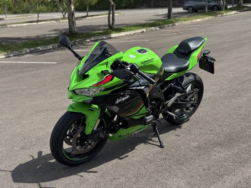 KAWASAKI - NINJA ZX-4R - 2023/2024 - Verde - R$ 55.000,00