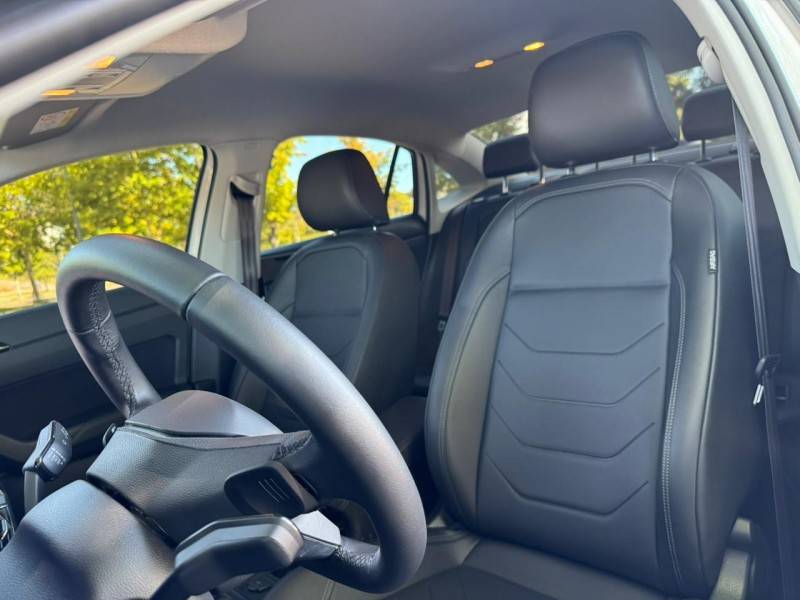 VOLKSWAGEN - VIRTUS - 2024/2025 - Branca - R$ 115.700,00