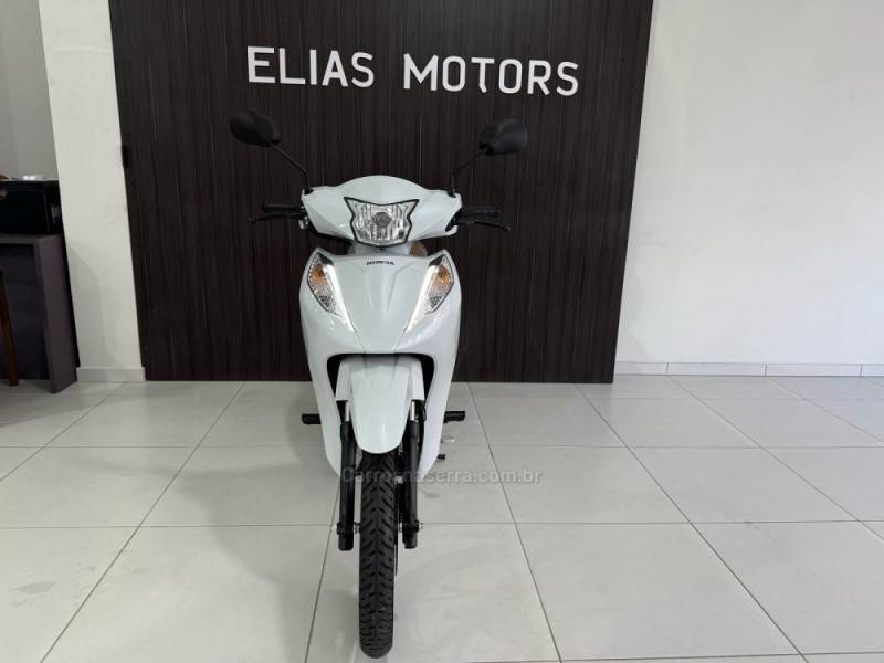 HONDA - BIZ 125 - 2025/2025 - Branca - R$ 20.000,00
