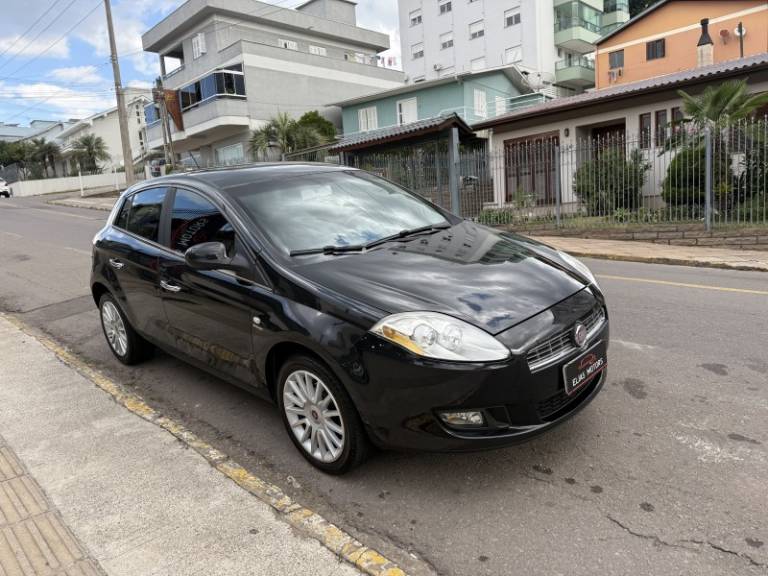 FIAT - BRAVO - 2012/2012 - Preta - R$ 47.900,00