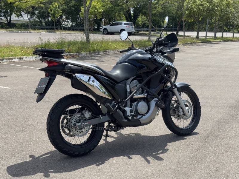 HONDA - XL 700V - 2011/2011 - Preta - R$ 34.900,00