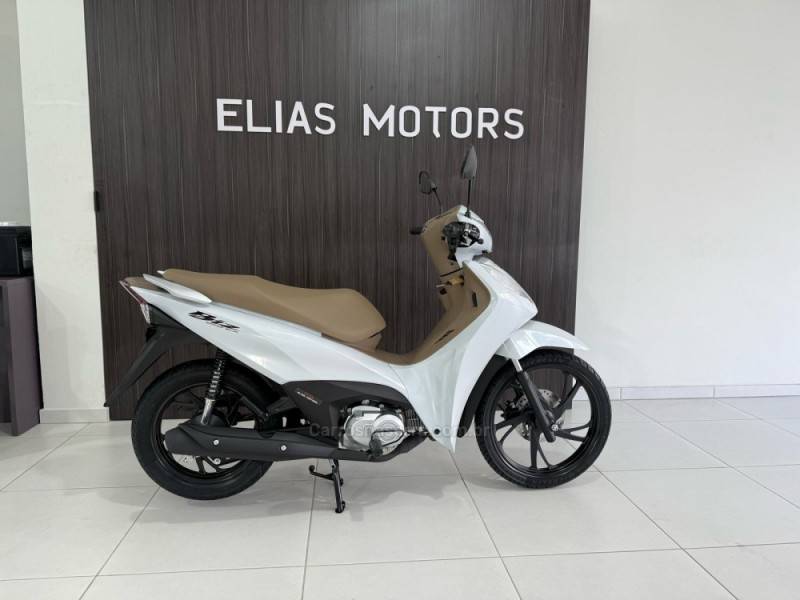 HONDA - BIZ 125 - 2025/2025 - Branca - R$ 20.000,00