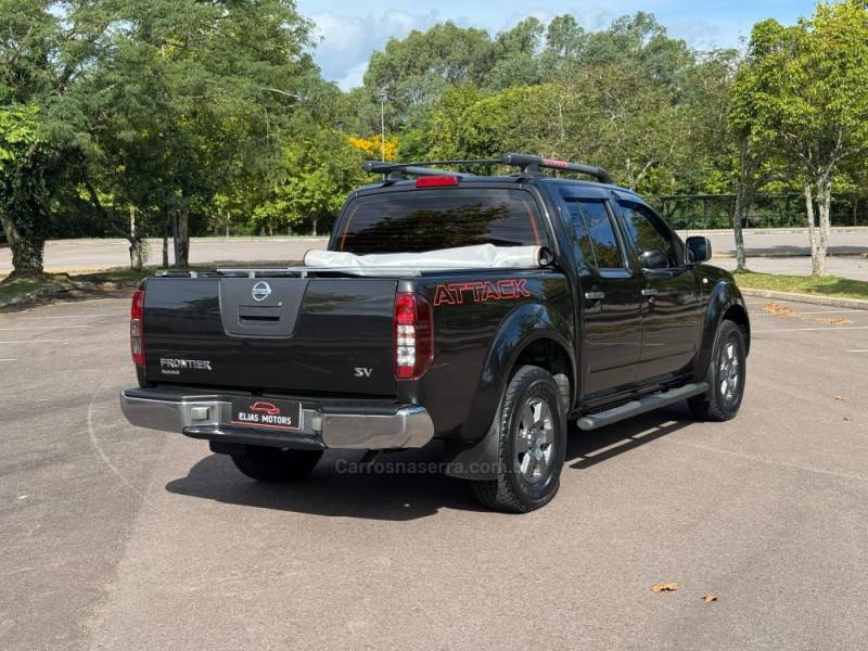 NISSAN - FRONTIER - 2015/2015 - Preta - R$ 109.900,00