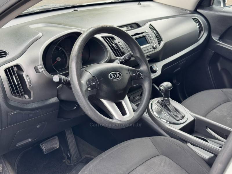 KIA MOTORS - SPORTAGE - 2012/2013 - Prata - R$ 72.000,00
