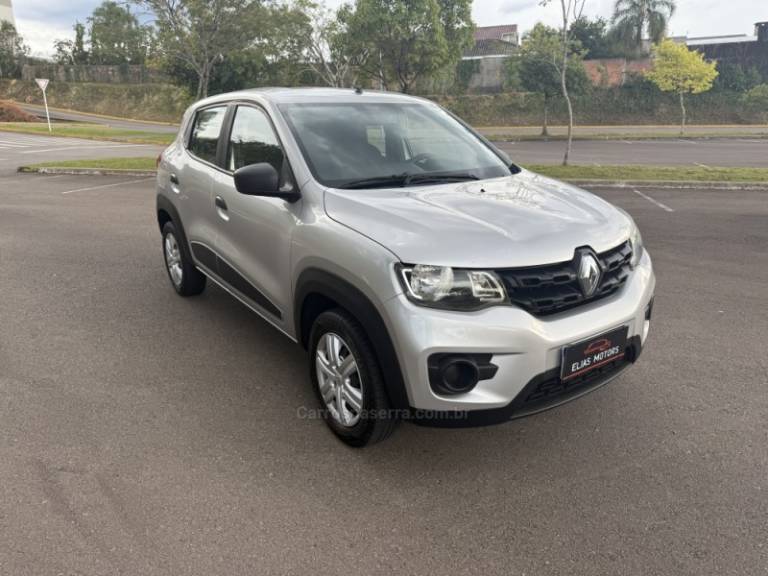 RENAULT - KWID - 2021/2022 - Prata - R$ 48.900,00
