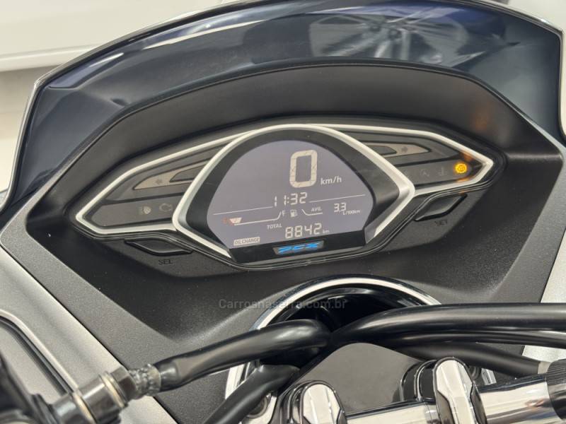 HONDA - PCX - 2020/2020 - Cinza - R$ 16.990,00