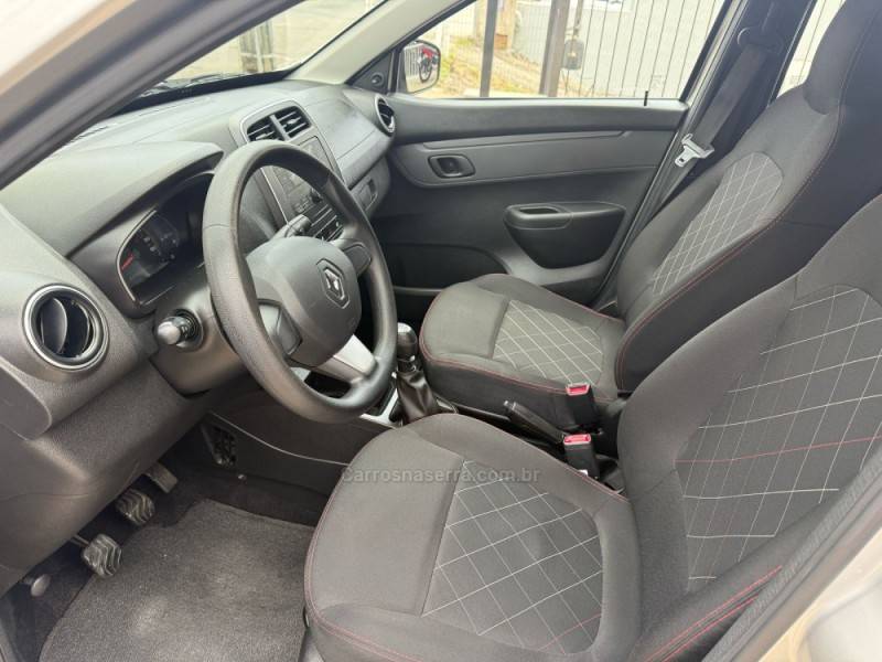 RENAULT - KWID - 2021/2022 - Prata - R$ 48.900,00