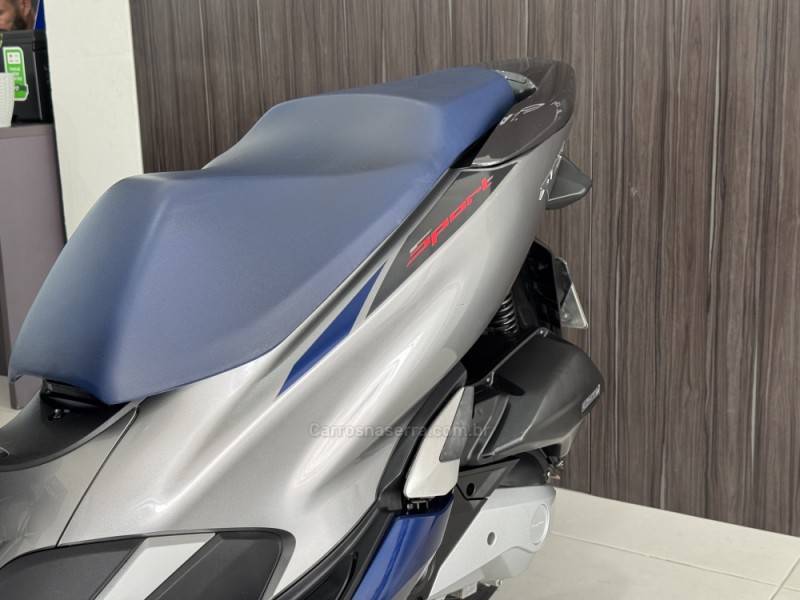 HONDA - PCX - 2020/2020 - Cinza - R$ 16.990,00