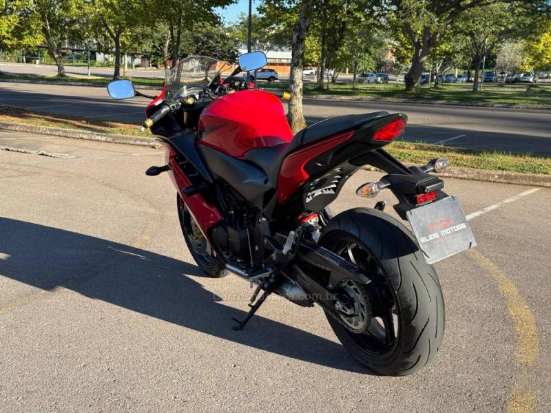 HONDA - CBR 600F - 2014/2014 - Vermelha - R$ 44.900,00
