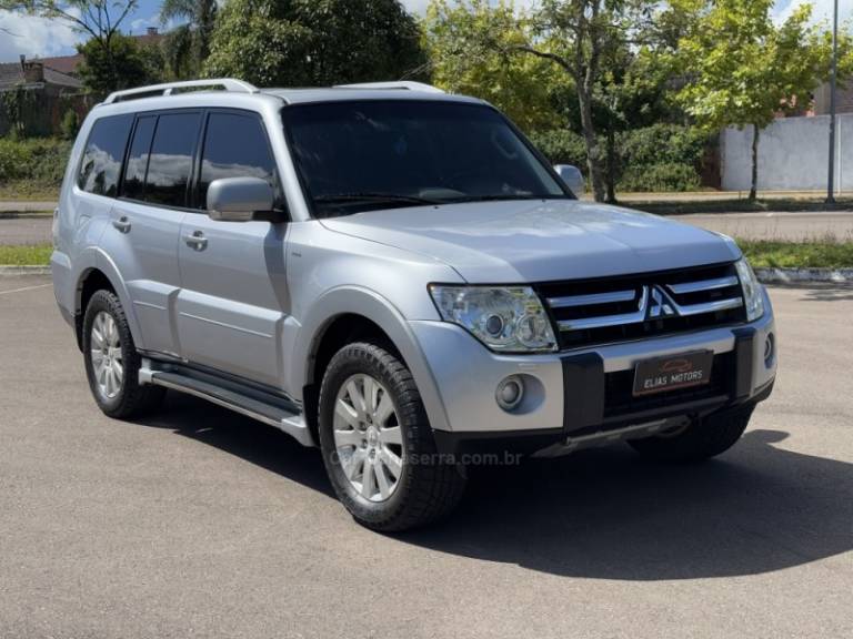MITSUBISHI - PAJERO FULL - 2008/2008 - Prata - R$ 83.900,00