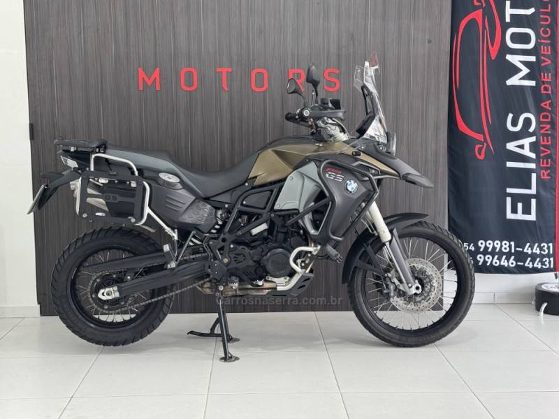 BMW - F 800 - 2016/2016 - Verde - R$ 50.000,00