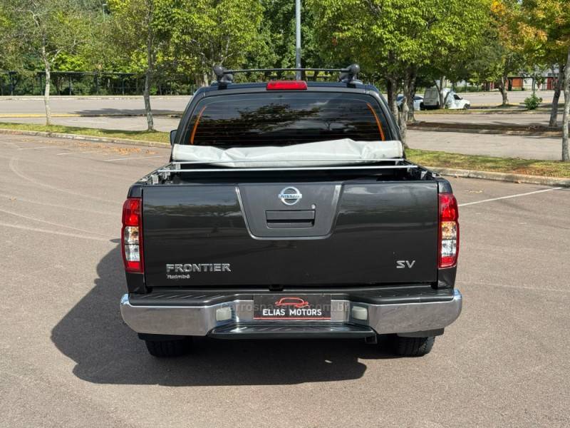 NISSAN - FRONTIER - 2015/2015 - Preta - R$ 109.900,00