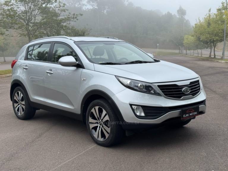 KIA MOTORS - SPORTAGE - 2012/2013 - Prata - R$ 72.000,00