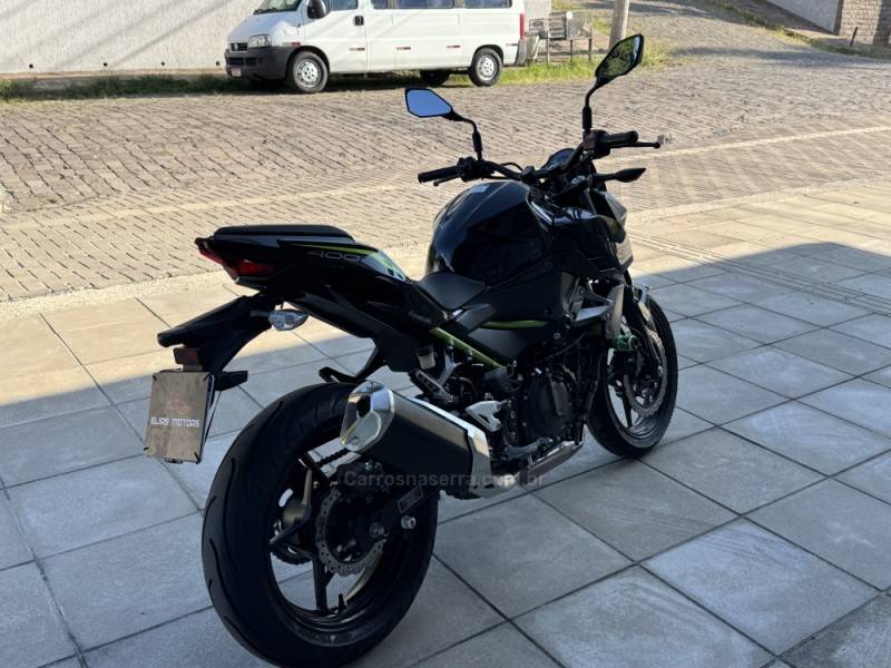 KAWASAKI - Z400 - 2020/2020 - Verde - R$ 27.500,00