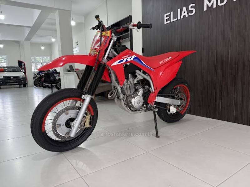 HONDA - CRF 250F - 2023/2023 - Vermelha - R$ 25.000,00
