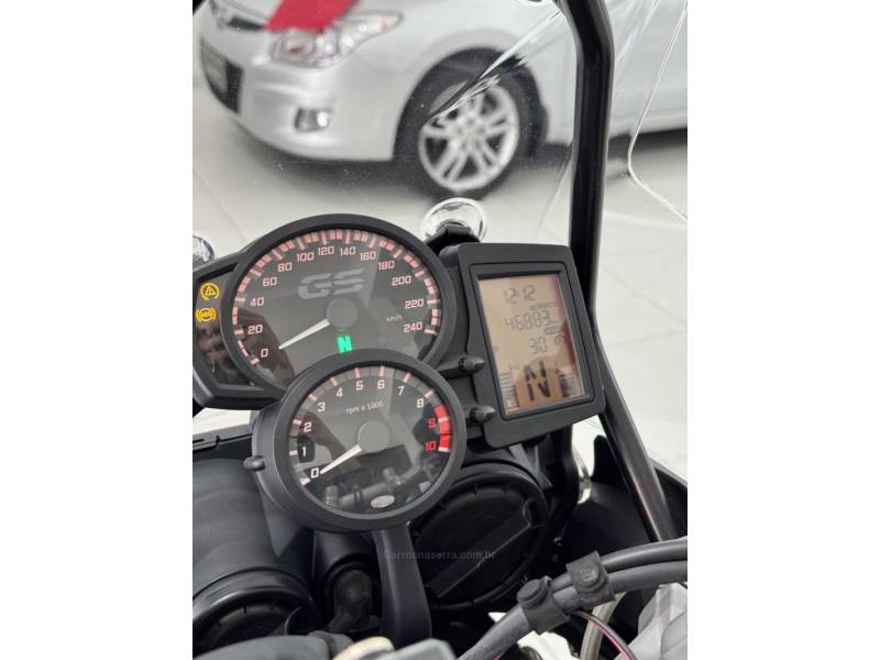 BMW - F 800 - 2016/2016 - Verde - R$ 50.000,00