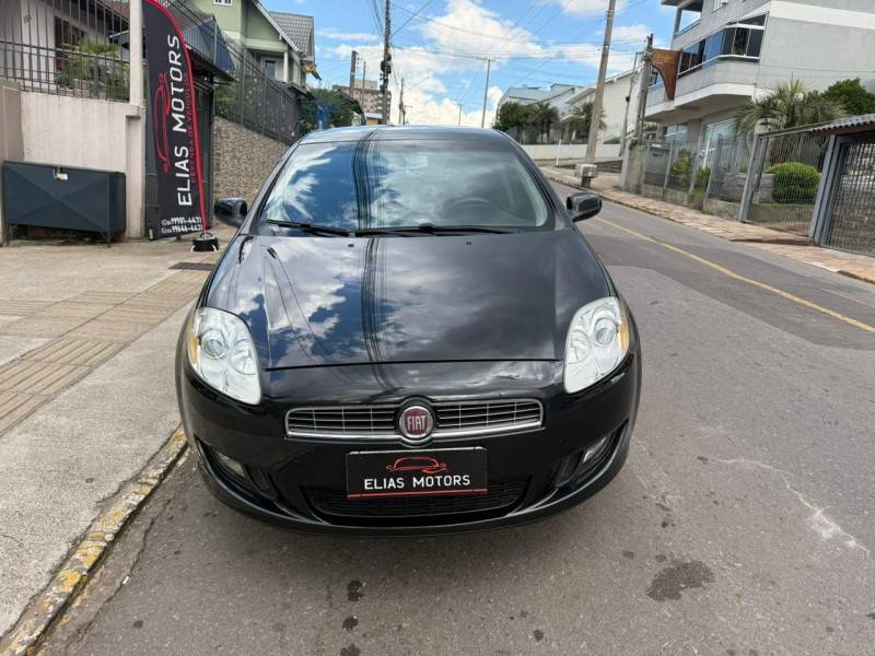 FIAT - BRAVO - 2012/2012 - Preta - R$ 47.900,00