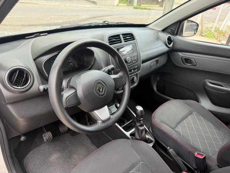 RENAULT - KWID - 2021/2022 - Prata - R$ 48.900,00