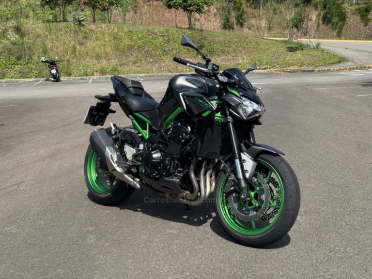 KAWASAKI - Z900 - 2023/2023 - Verde - R$ 58.700,00