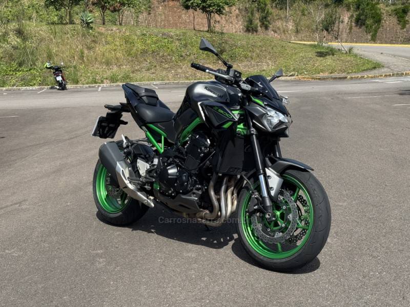 KAWASAKI - Z900 - 2023/2023 - Verde - R$ 58.700,00