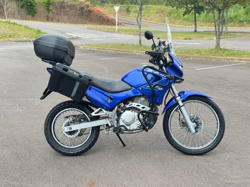 HONDA - NX4 FALCON - 2003/2003 - Azul - R$ 16.000,00