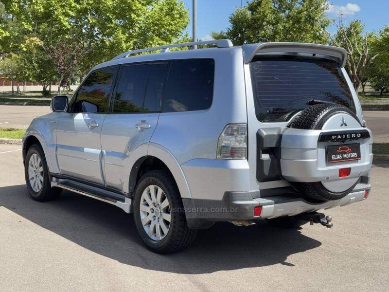 MITSUBISHI - PAJERO FULL - 2008/2008 - Prata - R$ 83.900,00