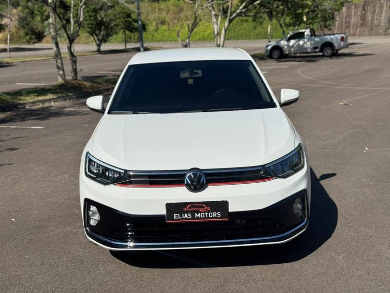 VOLKSWAGEN - VIRTUS - 2024/2025 - Branca - R$ 115.700,00