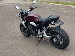 HONDA - CB 1000R - 2023/2024 - Vinho - R$ 73.900,00