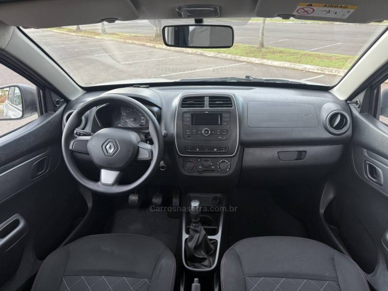 RENAULT - KWID - 2021/2022 - Prata - R$ 48.900,00