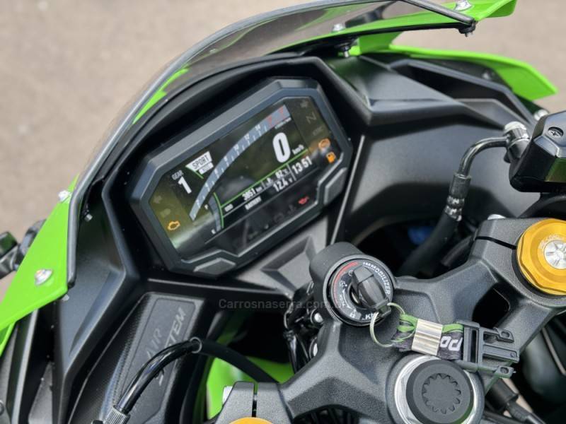 KAWASAKI - NINJA ZX-4R - 2023/2024 - Verde - R$ 55.000,00