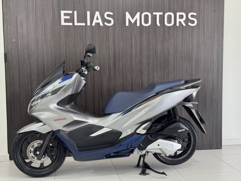 HONDA - PCX - 2020/2020 - Cinza - R$ 16.990,00