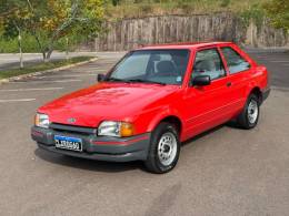 FORD - ESCORT - 1994/1995 - Vermelha - R$ 35.900,00