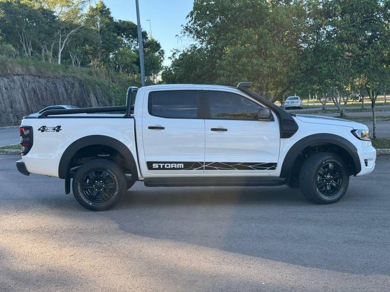 FORD - RANGER - 2020/2020 - Branca - R$ 174.900,00