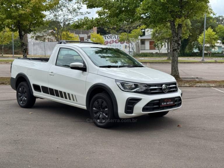 VOLKSWAGEN - SAVEIRO - 2023/2024 - Branca - R$ 94.500,00