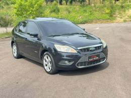 FORD - FOCUS - 2011/2012 - Preta - R$ 47.000,00