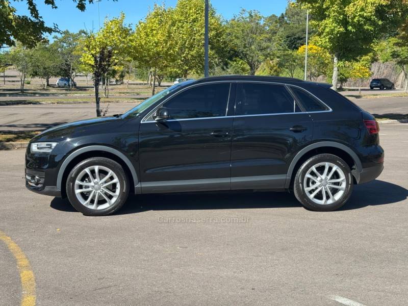 AUDI - Q3 - 2015/2015 - Preta - R$ 92.500,00