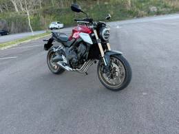 HONDA - CB 650R - 2020/2020 - Vermelha - R$ 49.900,00