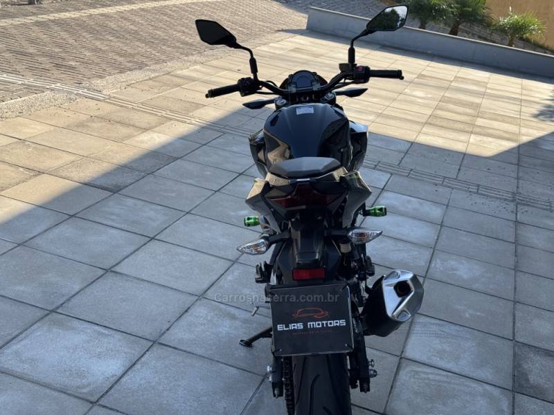 KAWASAKI - Z400 - 2020/2020 - Verde - R$ 27.500,00