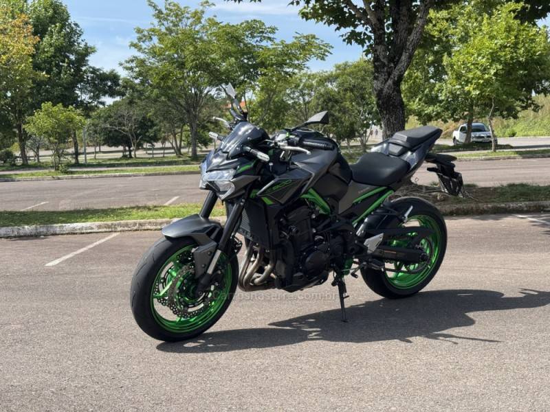KAWASAKI - Z900 - 2023/2023 - Verde - R$ 58.700,00