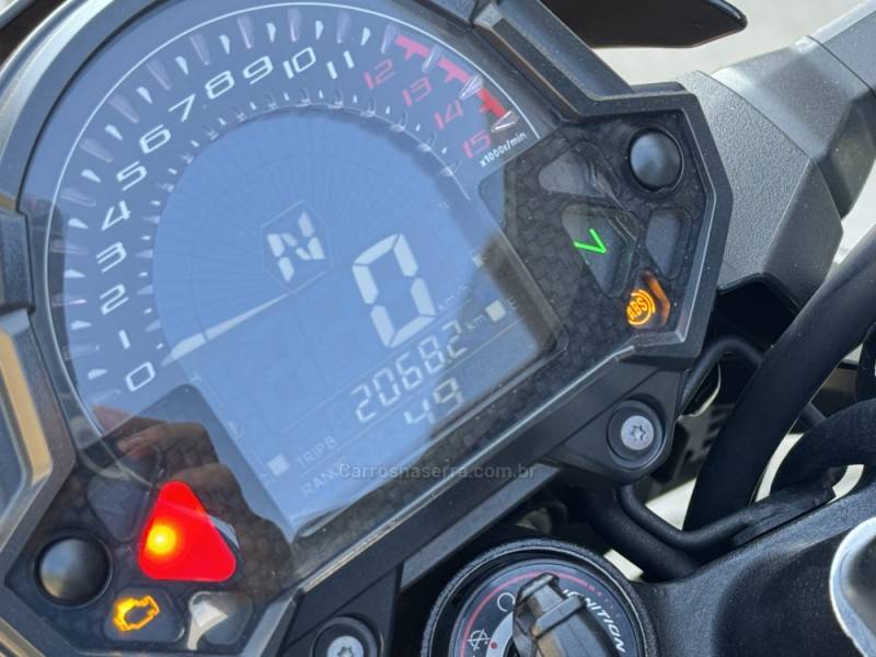 KAWASAKI - Z400 - 2020/2020 - Verde - R$ 27.500,00