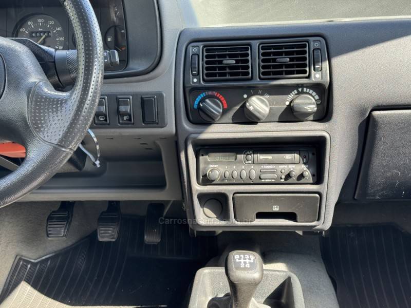 FORD - ESCORT - 1995/1995 - Cinza - R$ 20.000,00