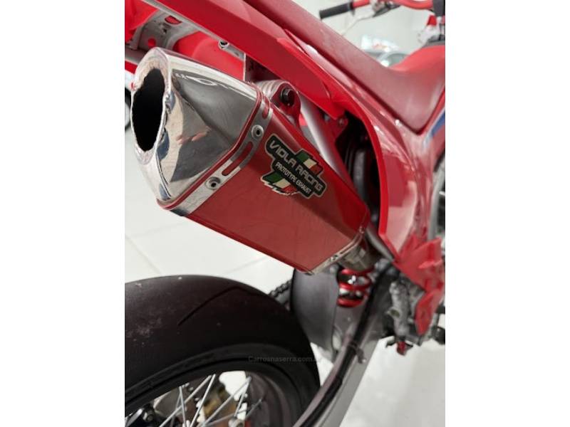 HONDA - CRF 250F - 2023/2023 - Vermelha - R$ 25.000,00