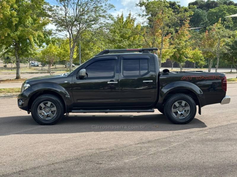 NISSAN - FRONTIER - 2015/2015 - Preta - R$ 109.900,00