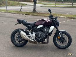 HONDA - CB 1000R - 2023/2024 - Vinho - R$ 73.900,00