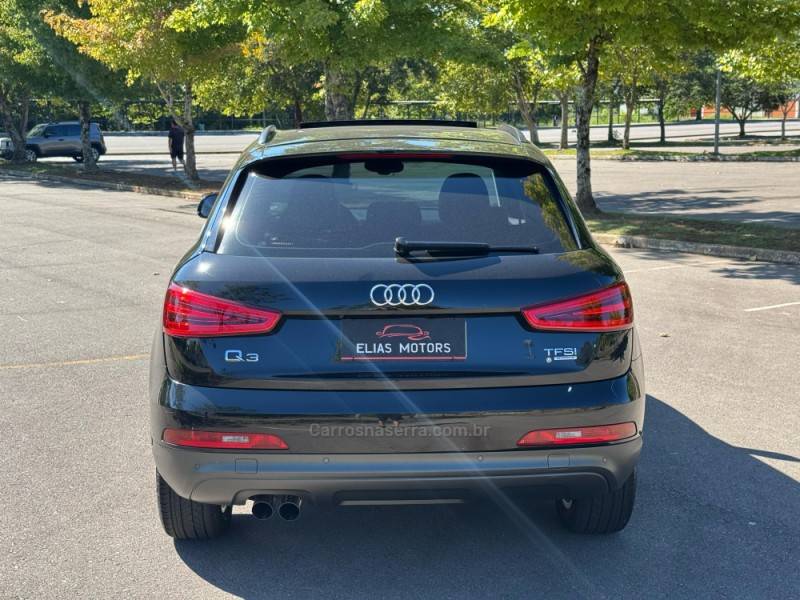 AUDI - Q3 - 2015/2015 - Preta - R$ 92.500,00