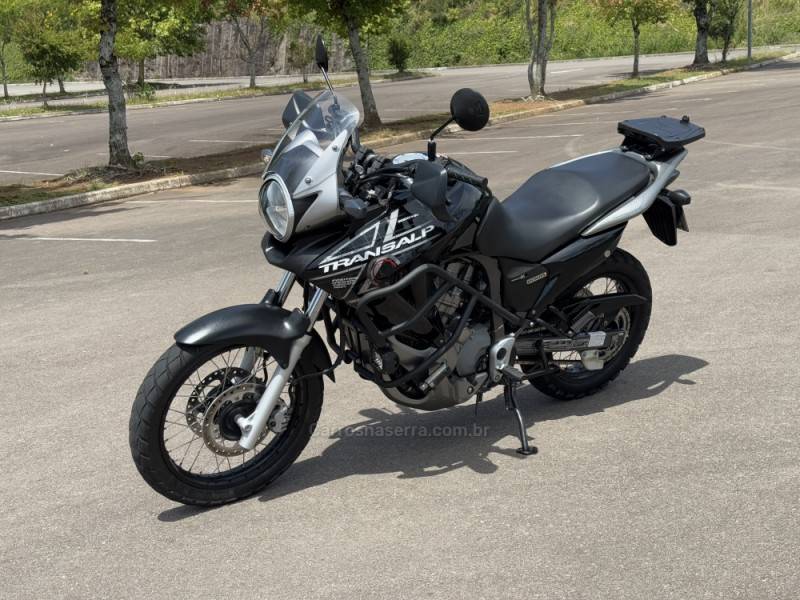 HONDA - XL 700V - 2011/2011 - Preta - R$ 34.900,00